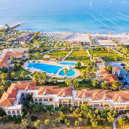 Alacati Beach Resort Bagian luar foto