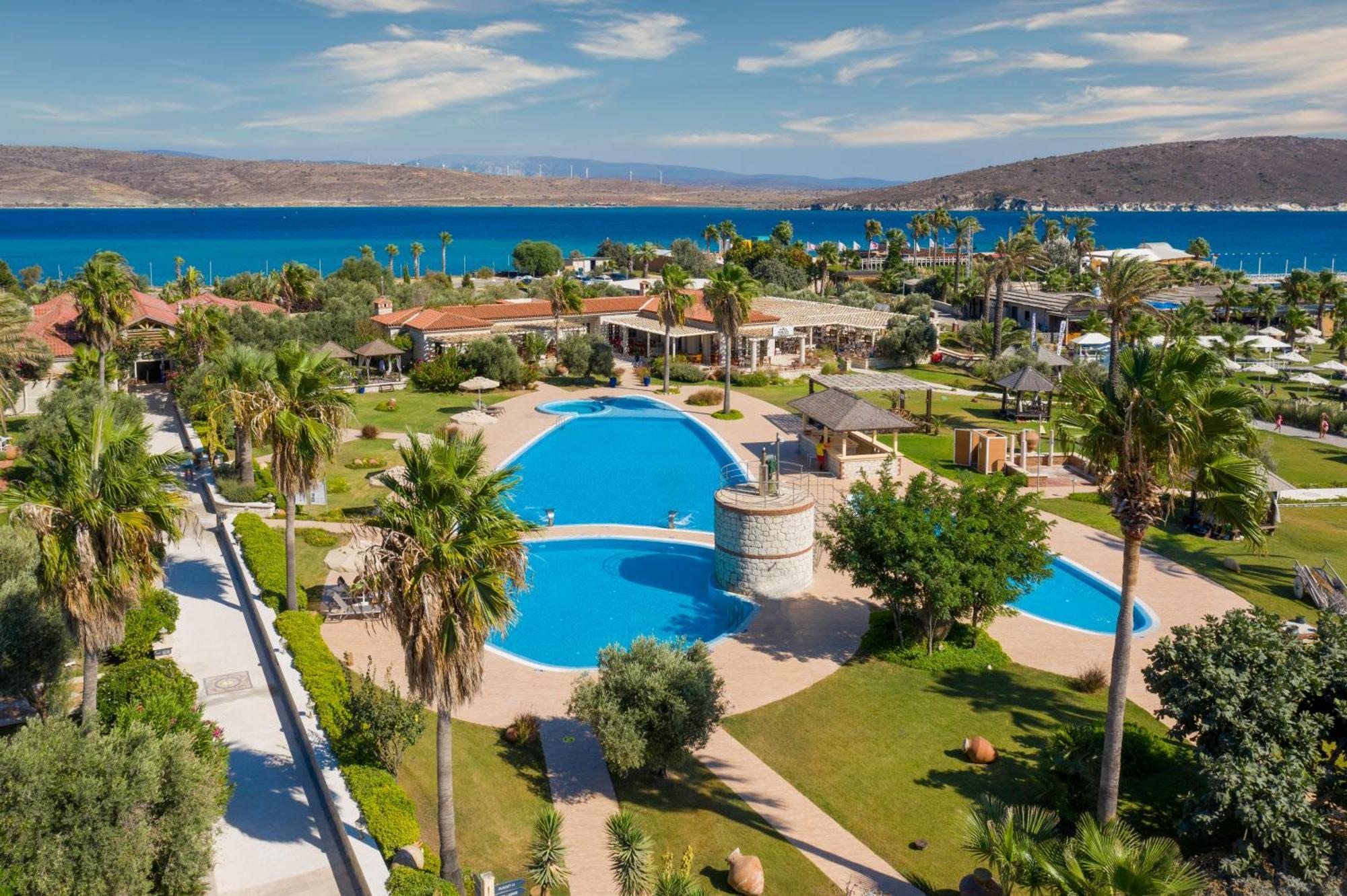 Alacati Beach Resort Bagian luar foto