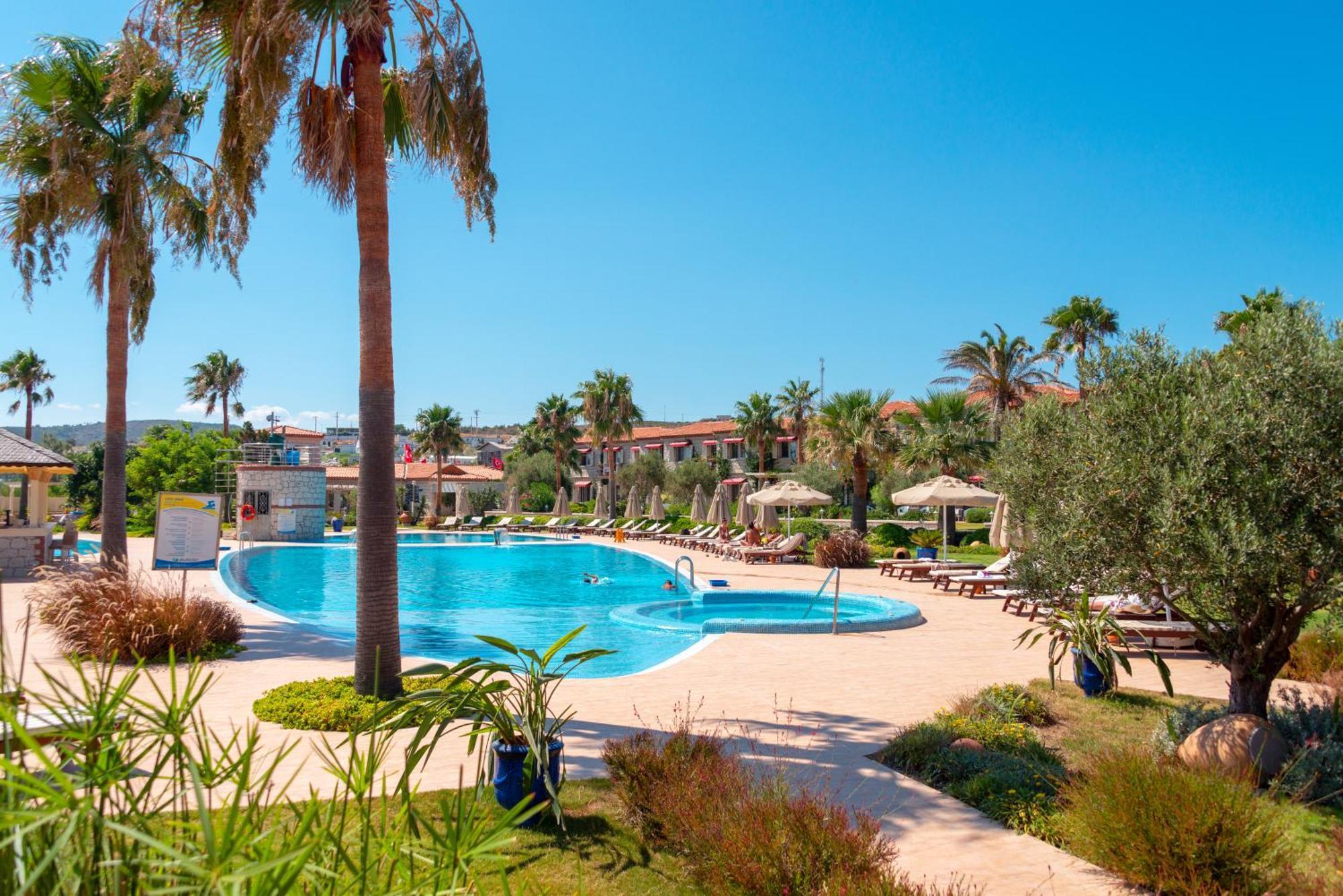 Alacati Beach Resort Bagian luar foto