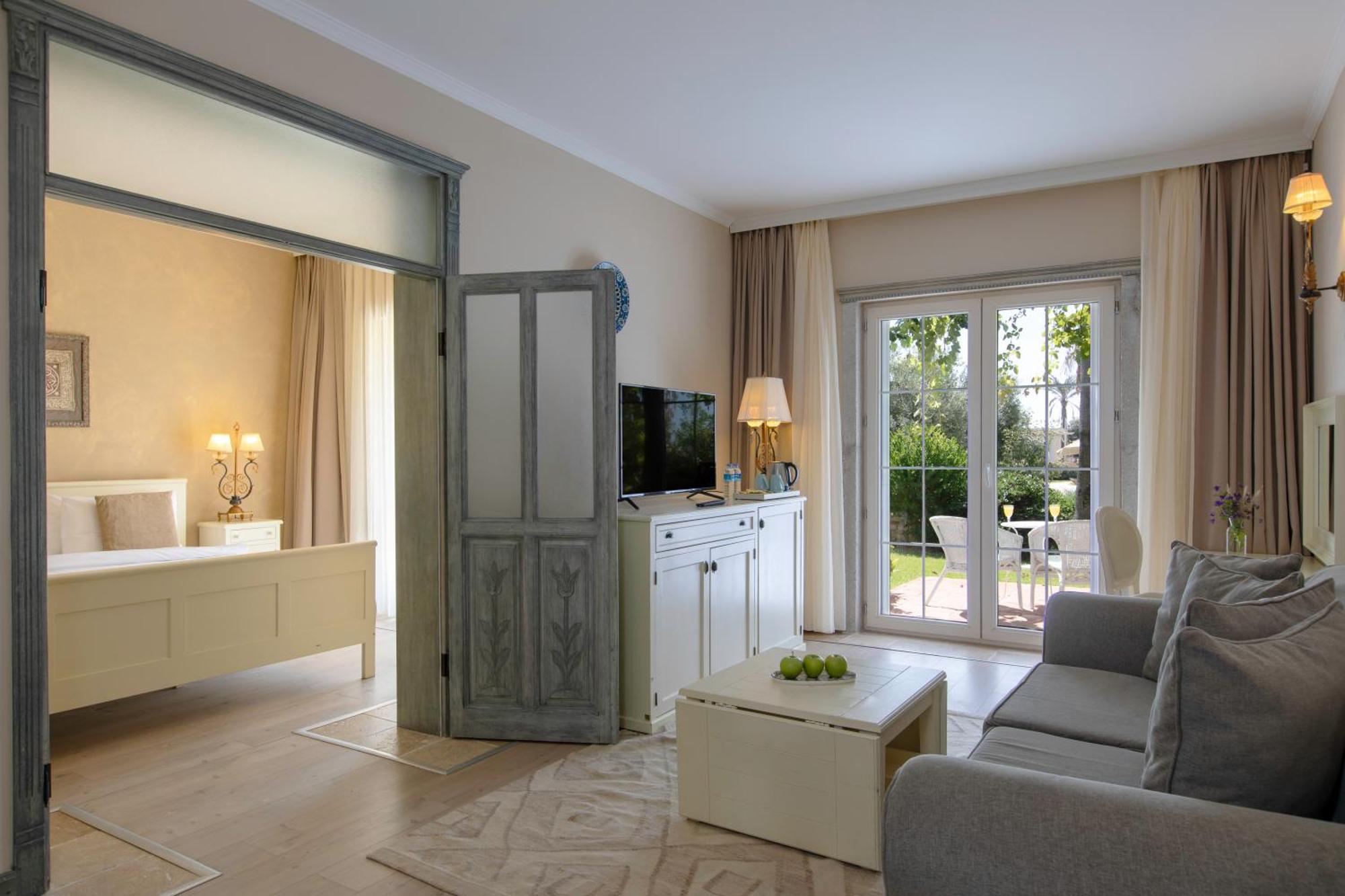 Alacati Beach Resort Bagian luar foto