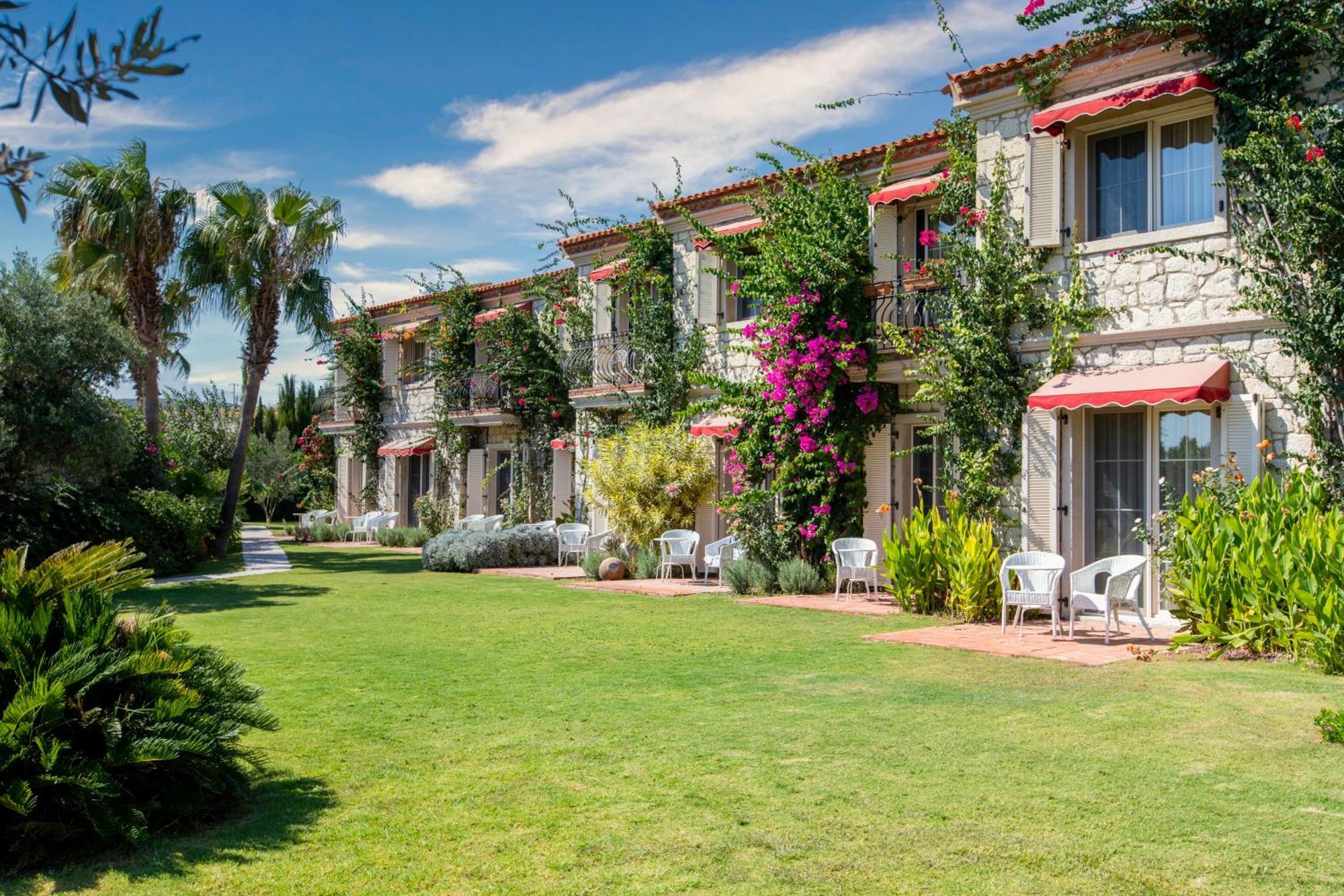 Alacati Beach Resort Bagian luar foto