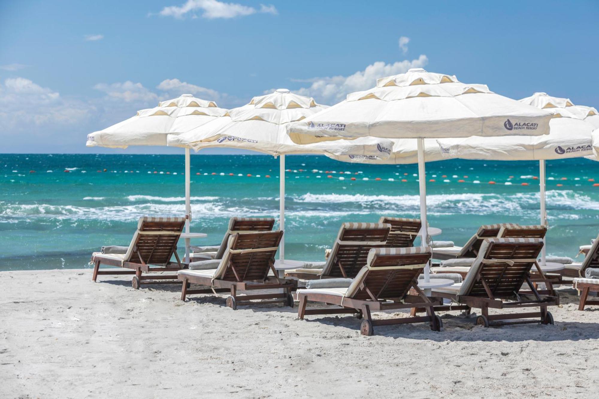 Alacati Beach Resort Bagian luar foto